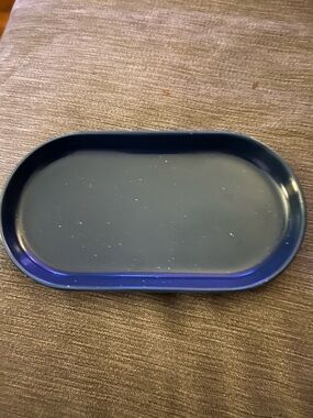 Blue w/ white specks Oval Side plate IKEA Height: ¾ "Length: 7 ¾ " Width: 4 ¼